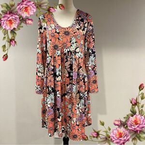 Long sleeve floral light sweater dress size small